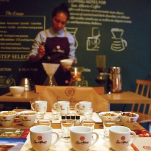 Auf den Spuren des kolumbianischen Kaffees: Stadtspaziergang & Besuch einer Kaffeerösterei