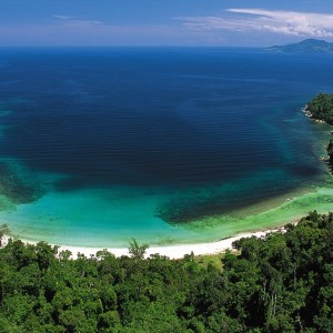 Paradies-Kombination: Inselwanderung & Strandvergnügen