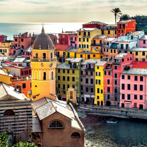 Begleiteter Transfer: Mit dem Zug die bunten Dörfer der Cinque Terre entdecken