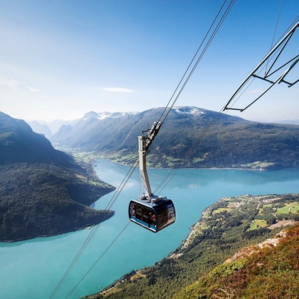 Mit dem Loen Skylift in die Bergwelt Norwegens