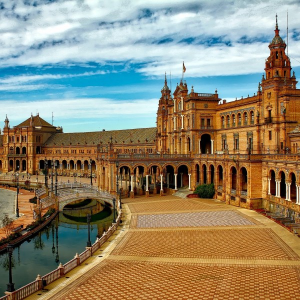 Kleinste Gruppe – größtes Erlebnis: Tagesausflug nach Sevilla