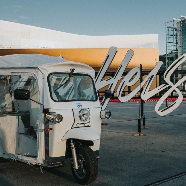Mit dem Tuk Tuk durch Helsinki: Private Rundfahrt durch Finnlands Hauptstadt