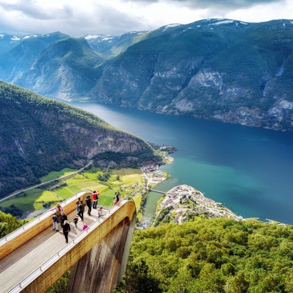 Stegastein Aussichtspunkt und Nærøy Tal