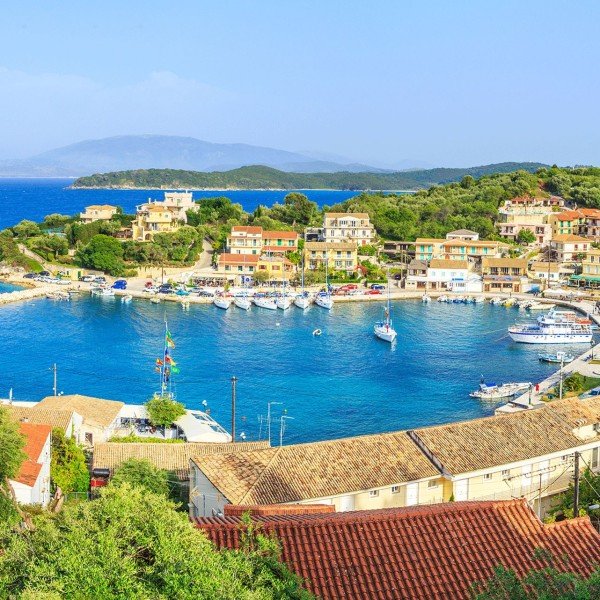 Küstenhighlights im Norden von Korfu: Kassiopi und Sidari