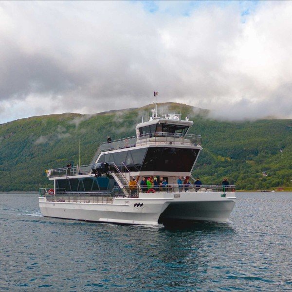 Arktische Bootsfahrt durch den Ramfjord