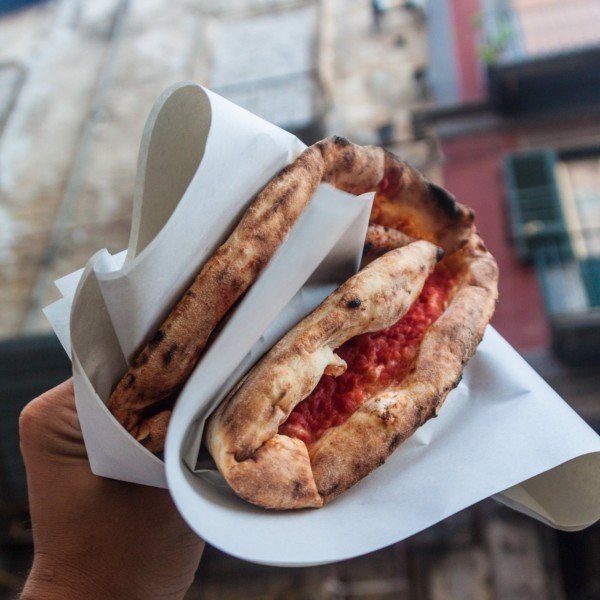 Kulinarischer Streetfood-Spaziergang durch Neapel