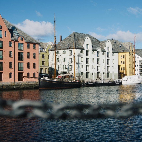 Informativer Stadtspaziergang durch Ålesund