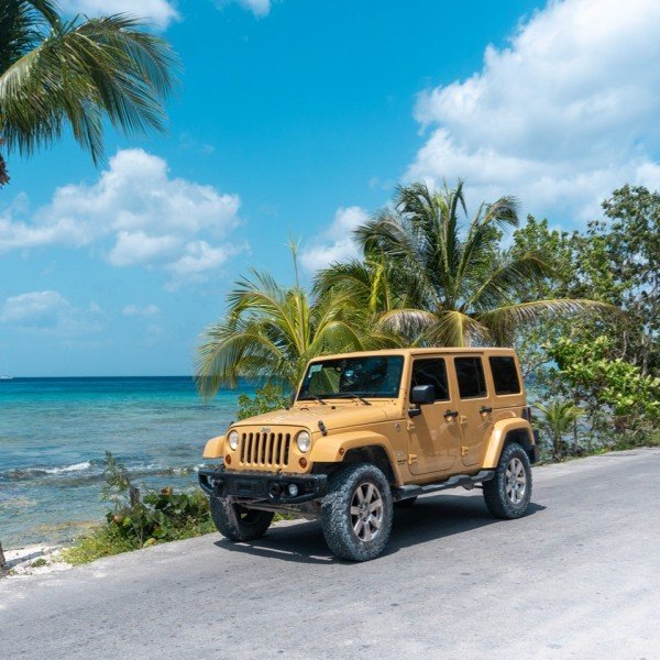 Selbstfahrer-Jeep-Tour: Traumhafte Aussichten, Maya-Stätte & Schnorcheln