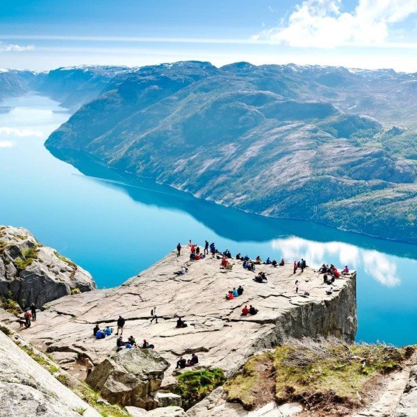 Preikestolen-Shuttle: Bequemer Transfer zum Ausgangspunkt der Wanderung