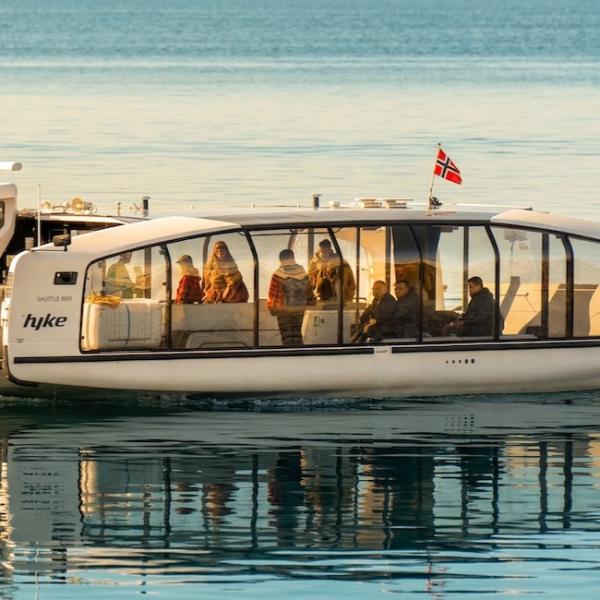 Hafenrundfahrt durch Haugesund mit dem E-Boot