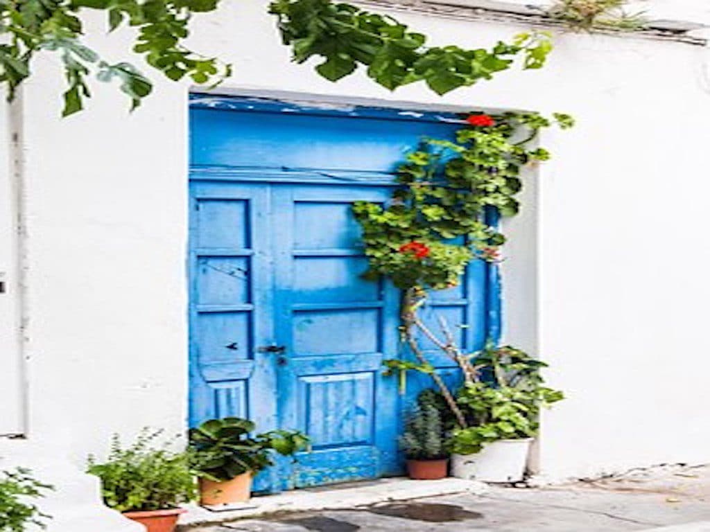 Athen-Landausflüge: Ein typisch hellenisches Motiv in Blau und Weiß