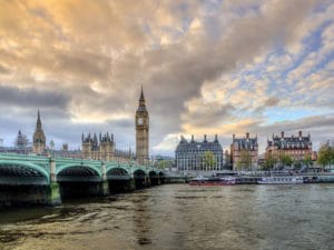 Westeuropa-Landausflüge: Blick auf Big Ben und Innenstadt von London