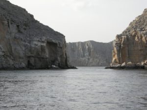 Landausflüge in Khasab: Wegen seiner zahlreichen Fjorde wird Khasab auch als "Norwegen des Omans" bezeichnet.