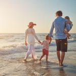 Vom Schiff ins Paradies: 5 Mittelmeer-Strände direkt am Hafen