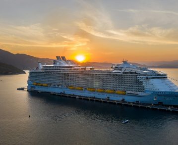 Die Symphony of the Seas