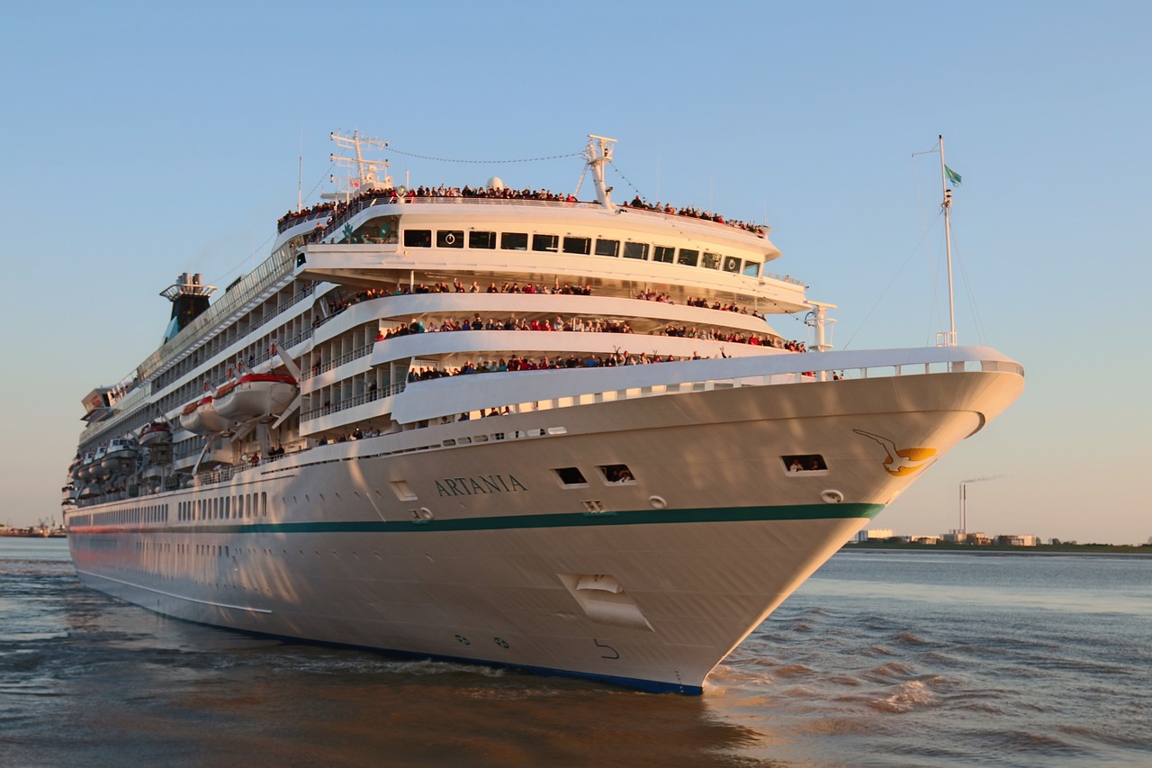 Die MS Artania