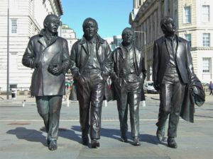 Die Beatles Statue in Liverpool