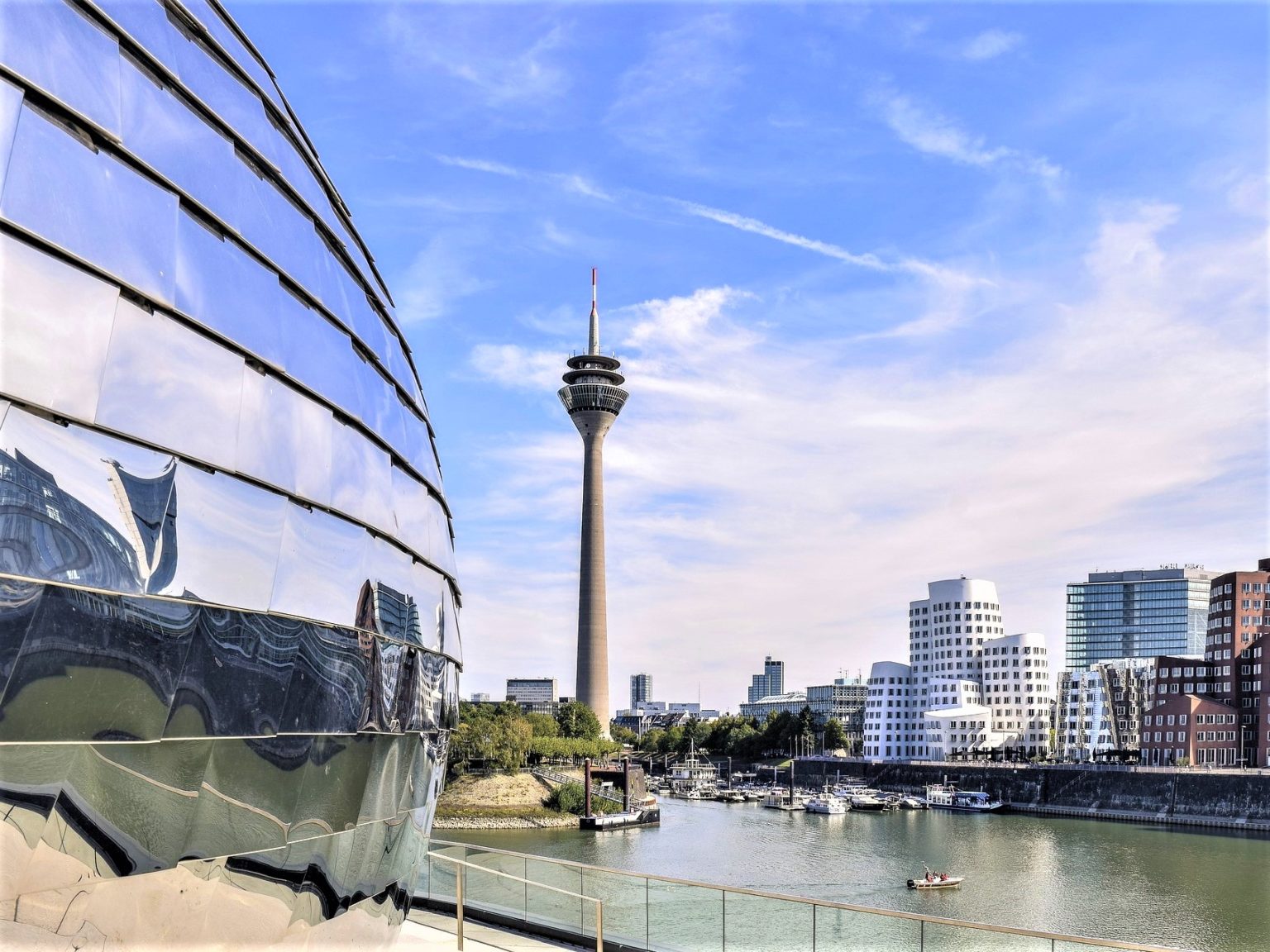  Foto zu Top Flusskreuzfahrt-Ausflüge in Düsseldorf I Meine Landausflüge 