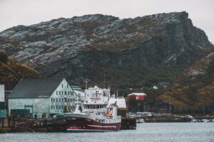 Der Fischerhafen von Bodø vom Wasser aus