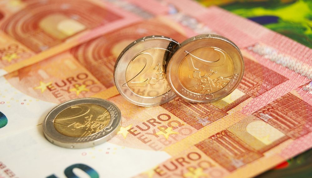 Scheine und Münzen in Euro
