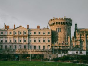 Landausflugsgäste haben die Möglichkeit das historische Schloss von Belfast zu besuchen