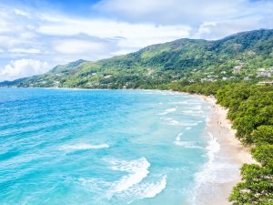 Der kilometerlange Traumstrand Beau Vallon