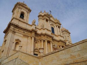 Blick auf die Kathedrale in Noto